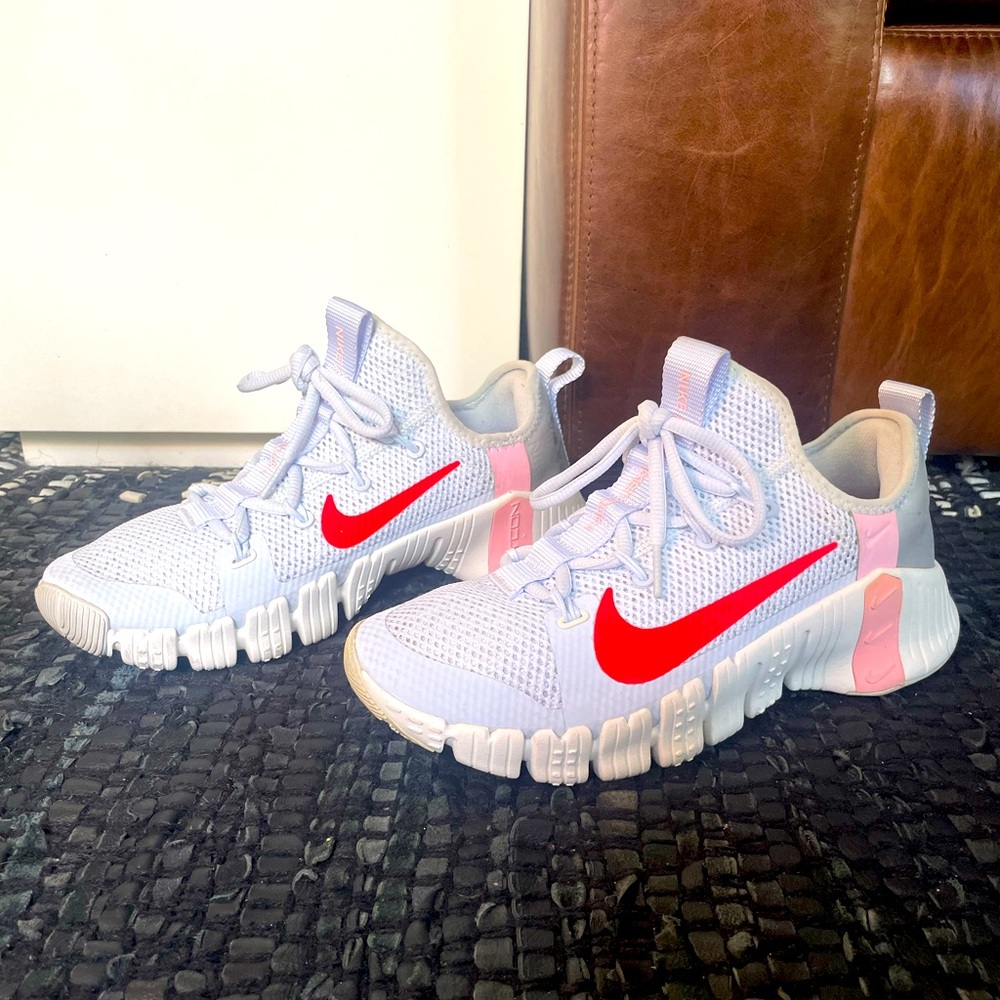Women’s size 8 Nike Free Metcon 3s